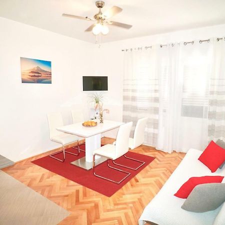 House Mariposa Hotel โตรกีร์ ภายนอก รูปภาพ