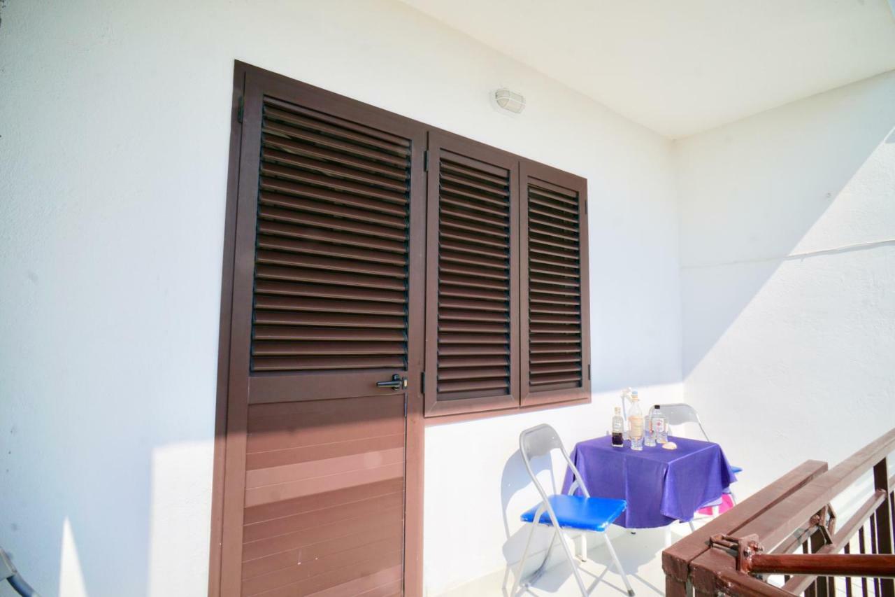 House Mariposa Hotel โตรกีร์ ภายนอก รูปภาพ