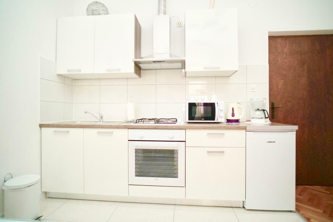 House Mariposa Hotel โตรกีร์ ภายนอก รูปภาพ