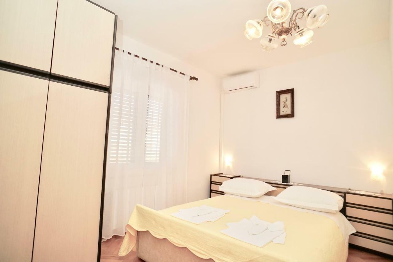 House Mariposa Hotel โตรกีร์ ภายนอก รูปภาพ